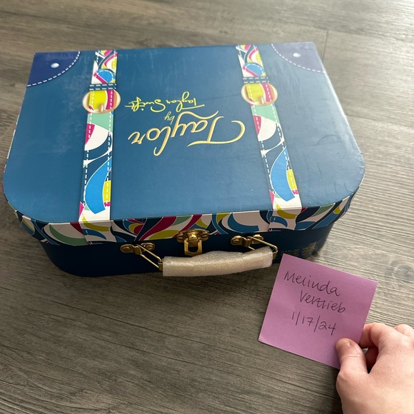 Taylor by Taylor Swift Suitcase Gift Set. BRAND NEW, SEALED. - Picture 2 of 2